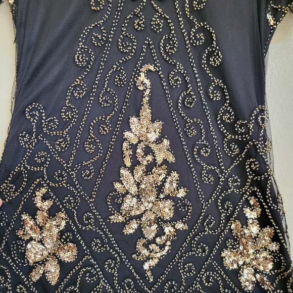 Beaded 20s Fringe Dress in Black & Gold - Picture 4 of 9